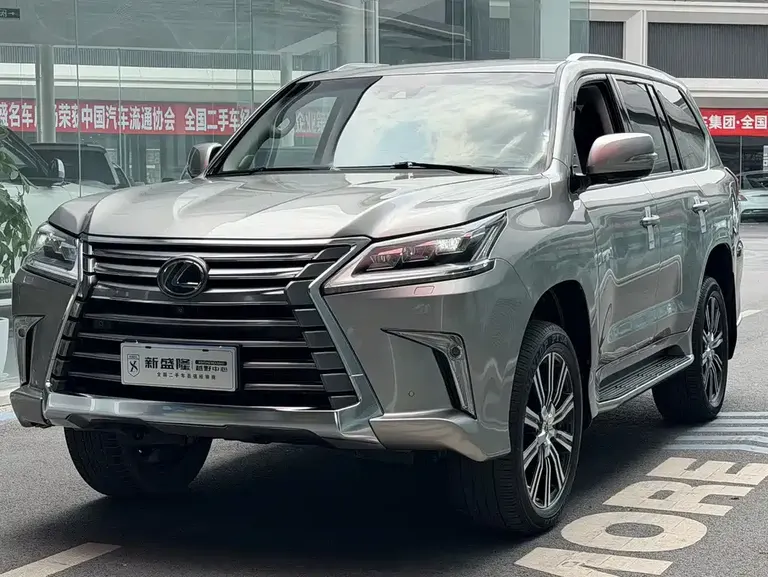 Lexus LX 570 Canada Spec
