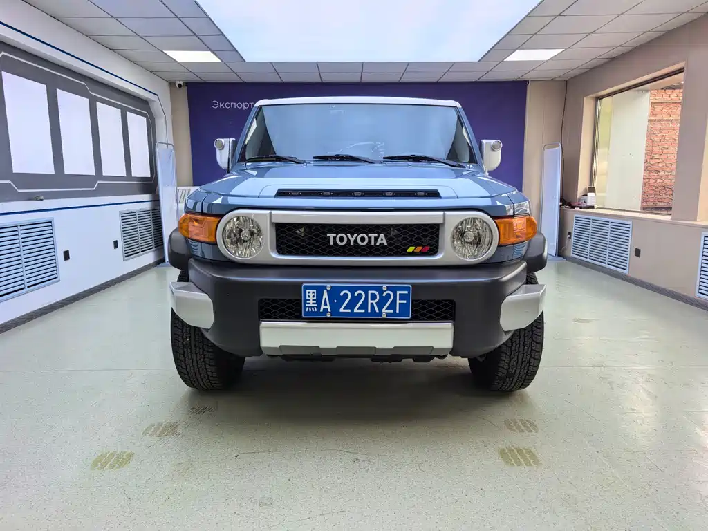 FJ Cruiser 4.0 L Middle East