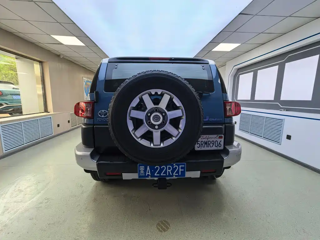 FJ Cruiser 4.0 L Middle East