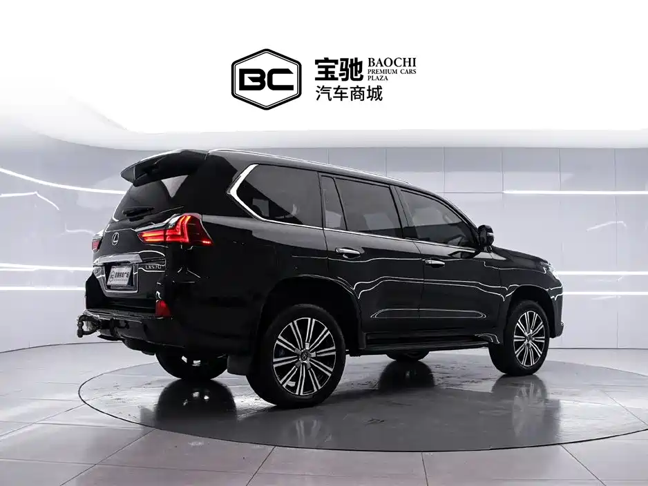 Lexus LX 570 Canada Spec