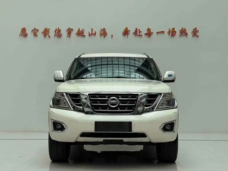 Nissan Patrol 途乐Y62 2017款 4.0 L 中东版