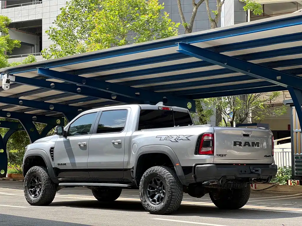 RAM Trucks 6.2 T US Spec