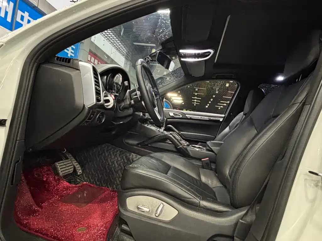 Cayenne Cayenne 3.0 T US Spec
