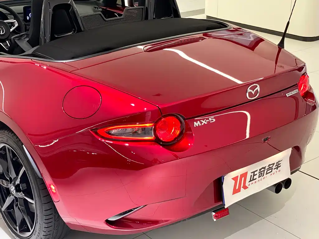 Mazda MX-5 马自达MX-5 2022款 2.0 L 手动