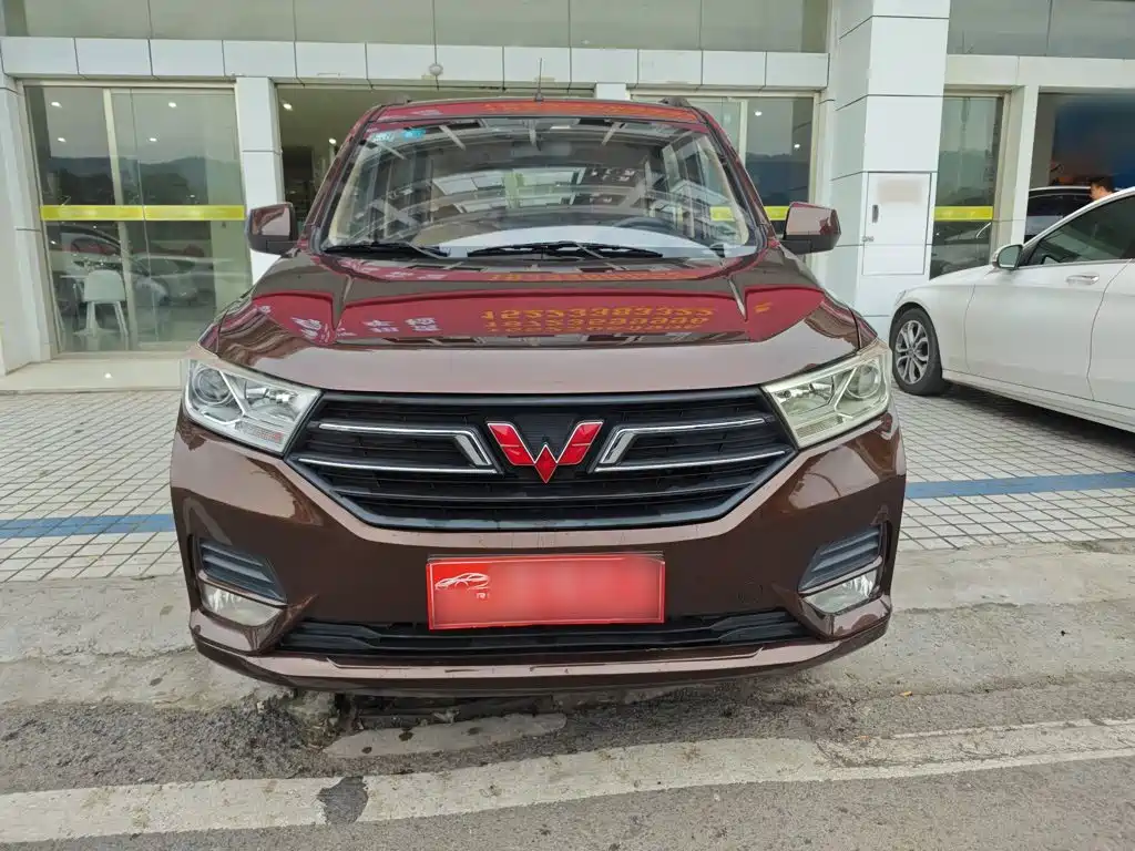 Wuling Hongguang 1.5 L S Comfort CN-VI LAR
