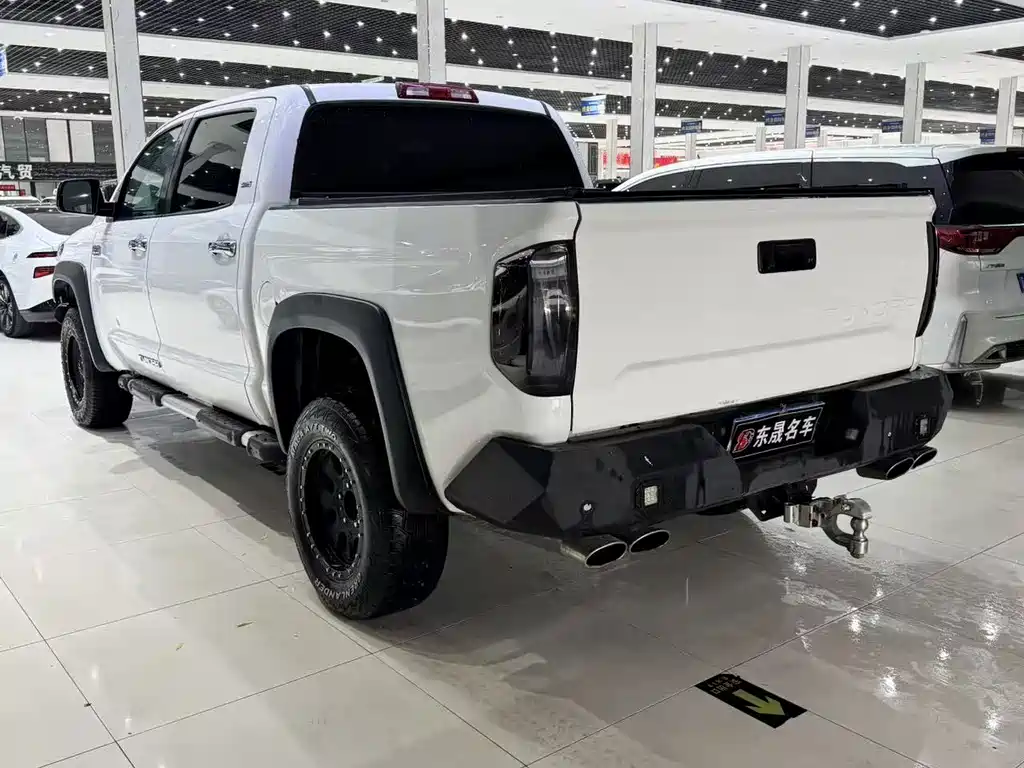 Tundra 坦途 2016款 5.7 L 自动