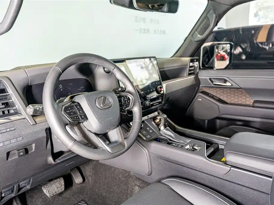 Lexus GX 550 Canada Spec