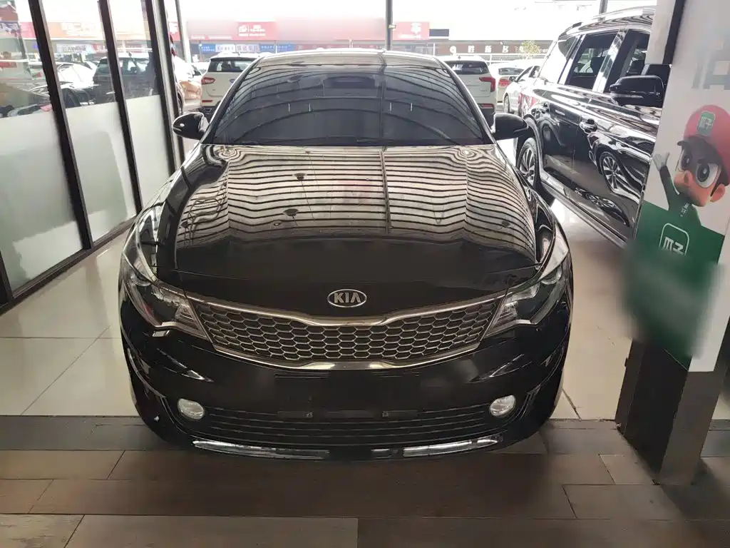 Kia K5 2.0 L Auto GL