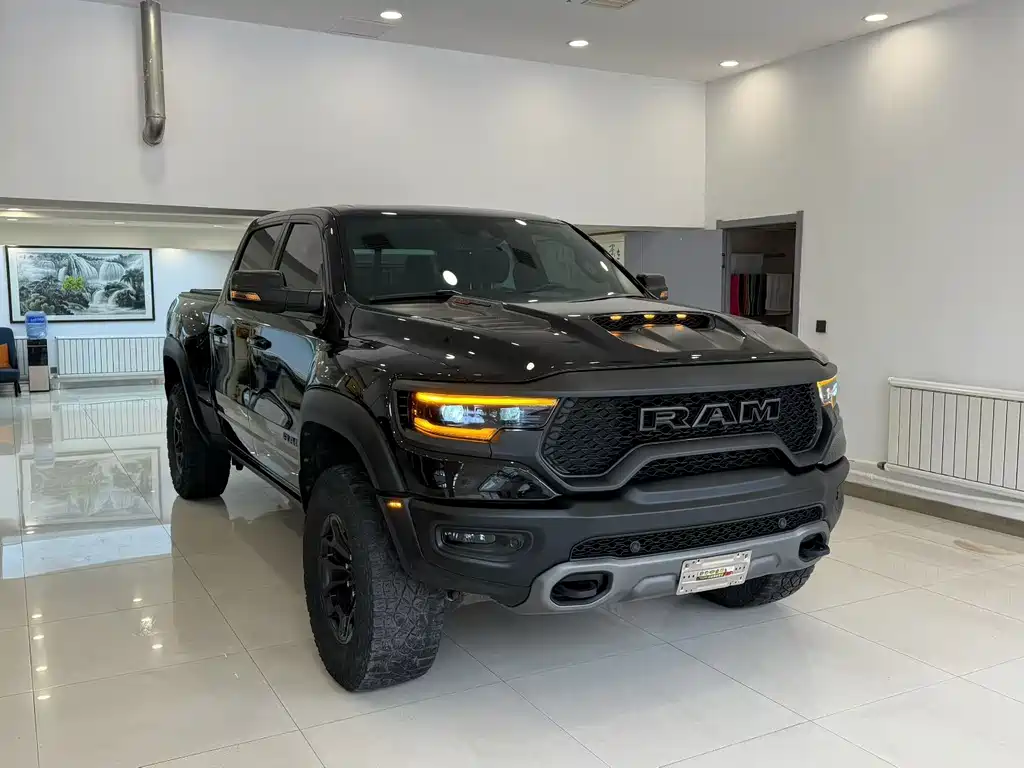 RAM Trucks 6.2 T Auto