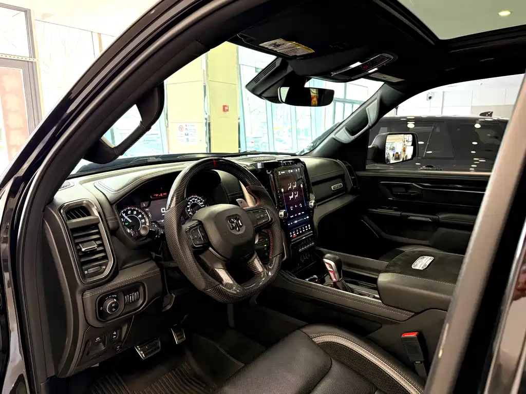 RAM Trucks 6.2 T Auto