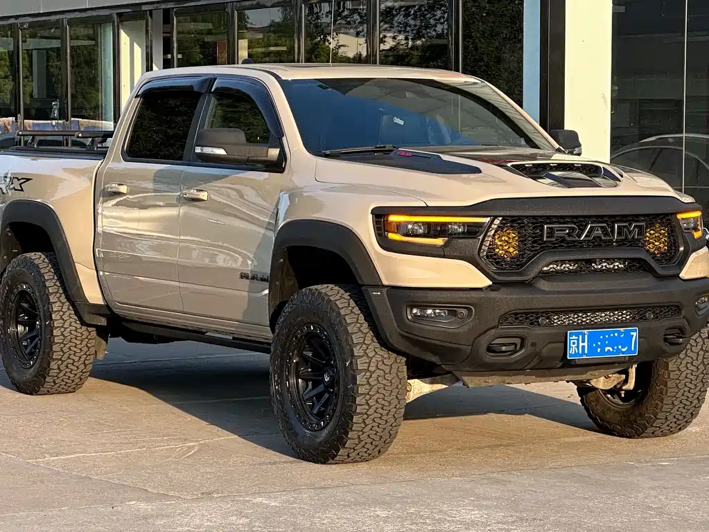 RAM Trucks 6.2 T Auto