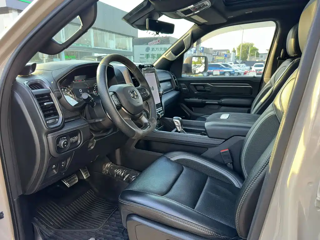 RAM Trucks 6.2 T Auto