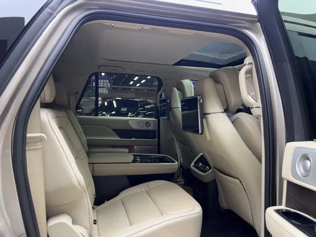 Navigator 3.5 T US Spec