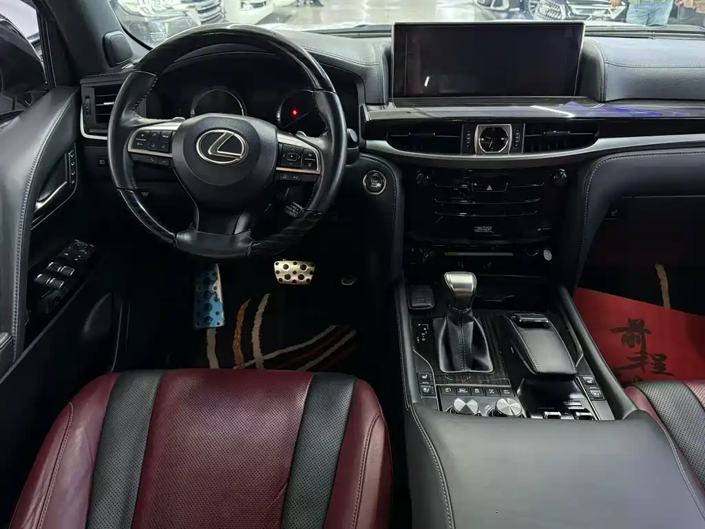Lexus LX 570 Middle East