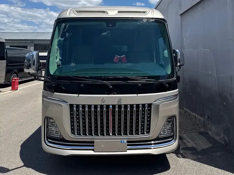 Hongqi Jinkuihua Guoyue 红旗金葵花国悦房车 2025款 3.0 T 自动