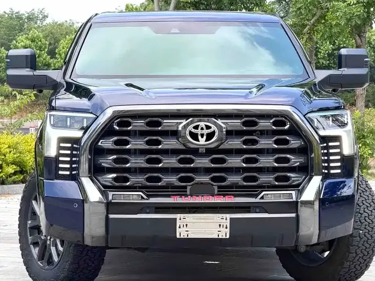 Toyota Tundra 3.5 L Auto