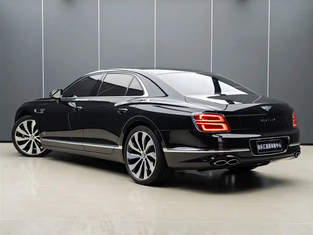 Flying Spur 飞驰 2021款 4.0 T 欧规版