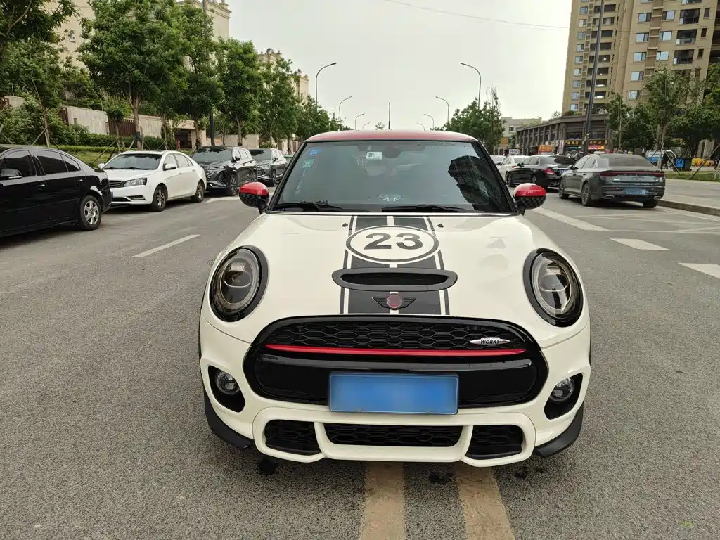 MINI 1.5 T COOPER Racer