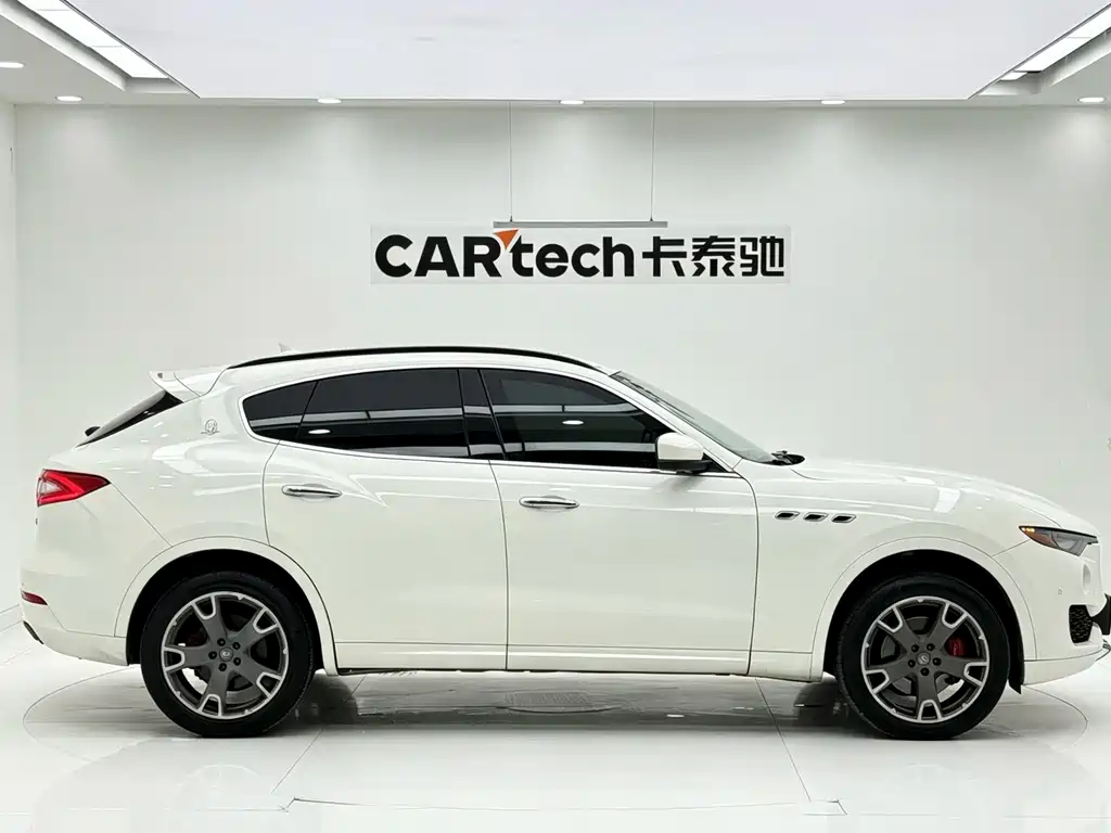 Levante Levante 2017款 3.0 T 350 Hp 美规版
