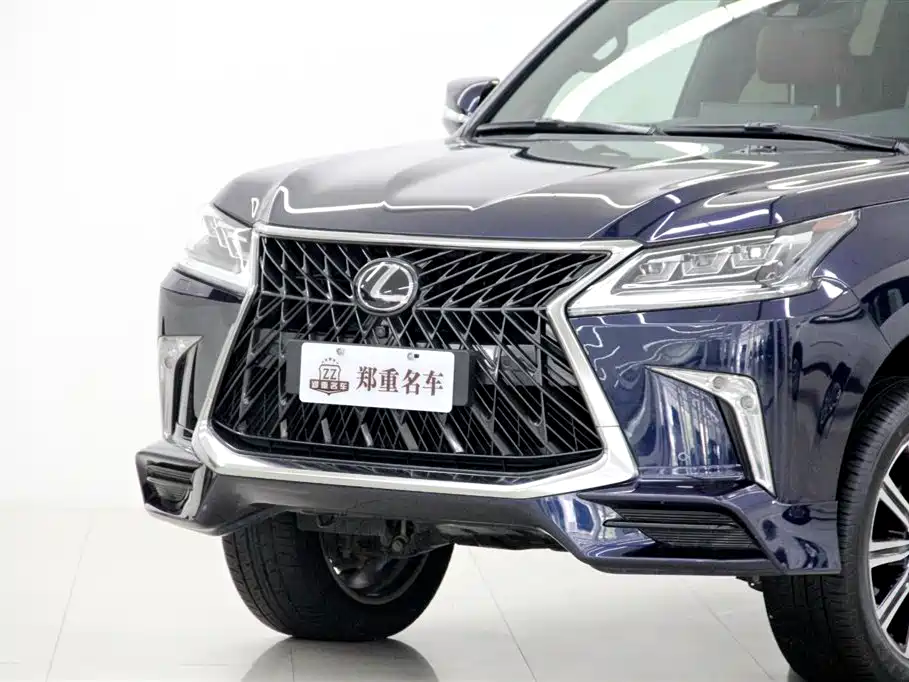 Lexus LX 570 Middle East