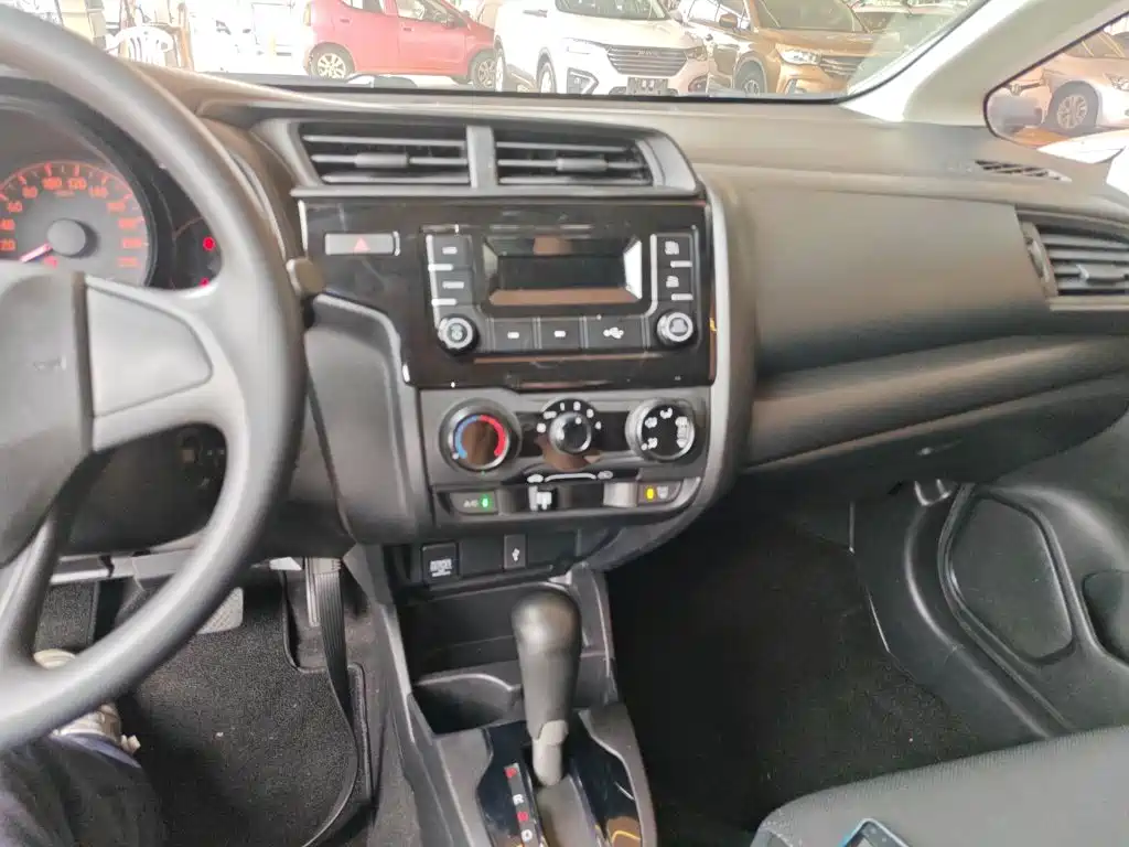Fit 1.5 L CVT Comfort