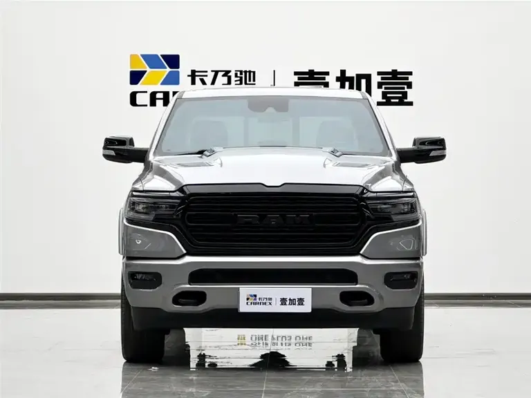 RAM Trucks 5.7 L Auto