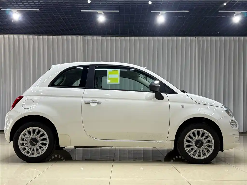 Fiat 500 菲亚特500 2023款 1.4 L 自动