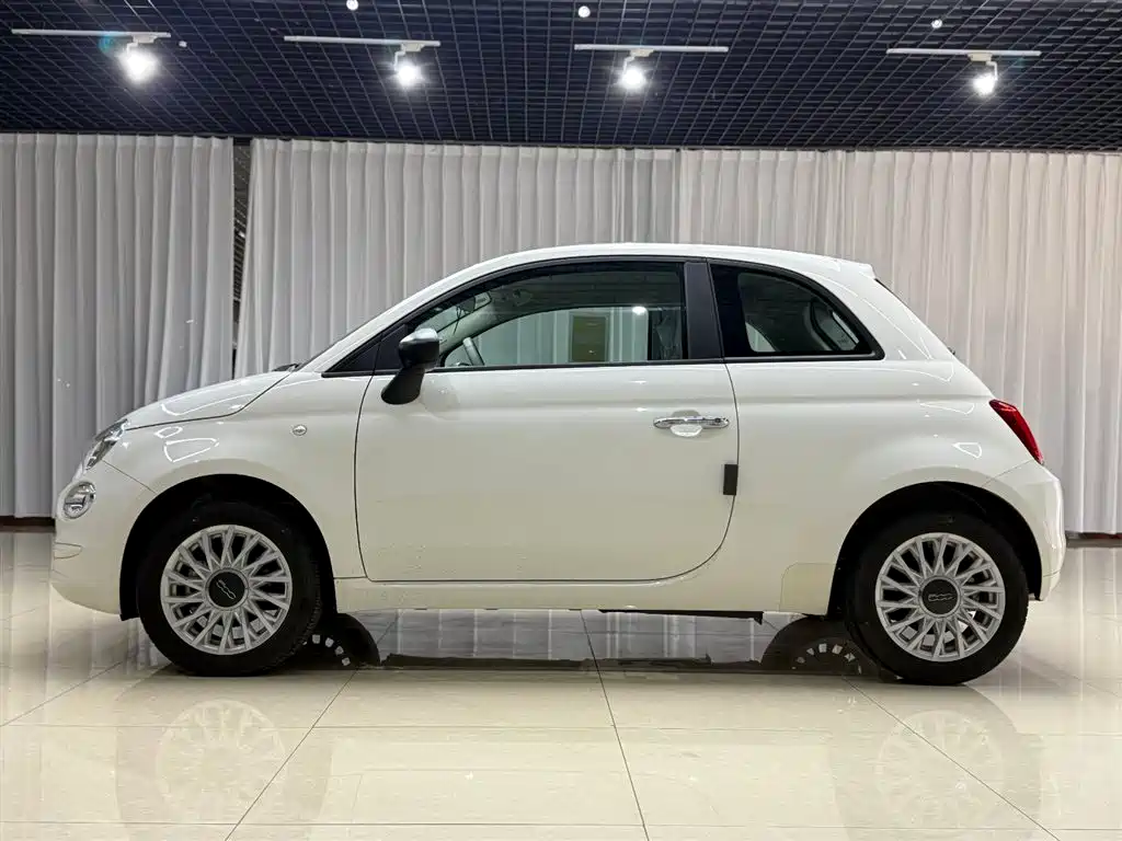Fiat 500 菲亚特500 2023款 1.4 L 自动