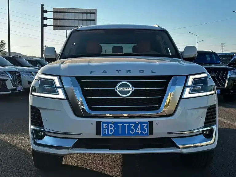 Nissan Patrol 4.0 L Auto