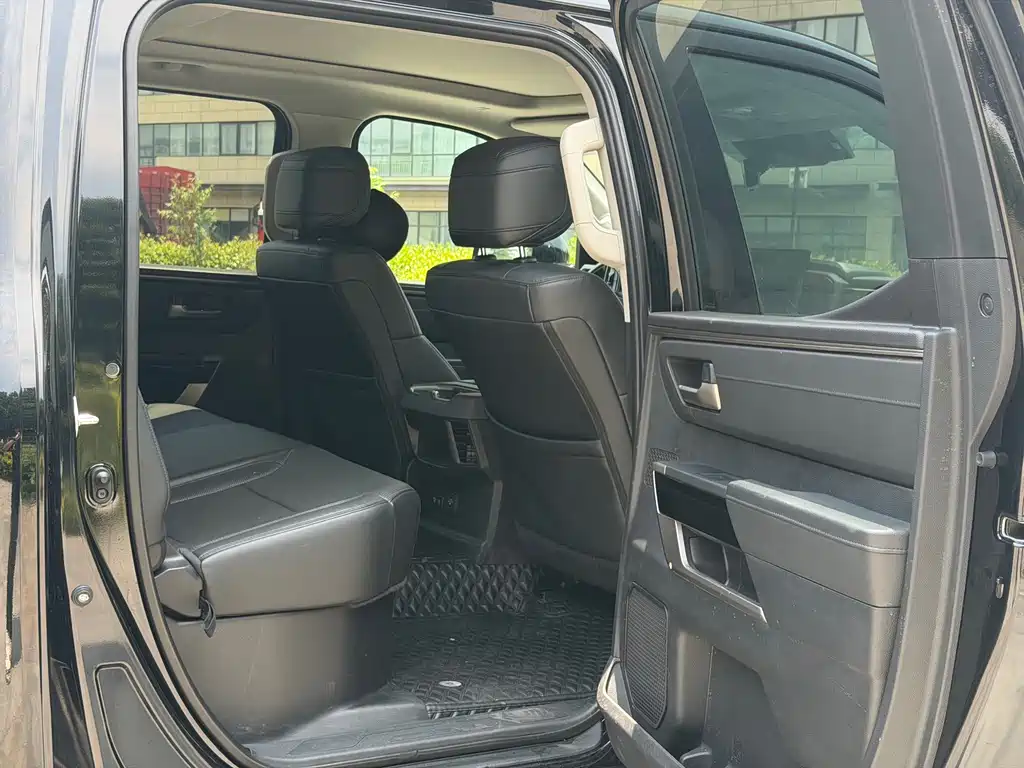 Tundra 坦途 2022款 3.5 T 自动
