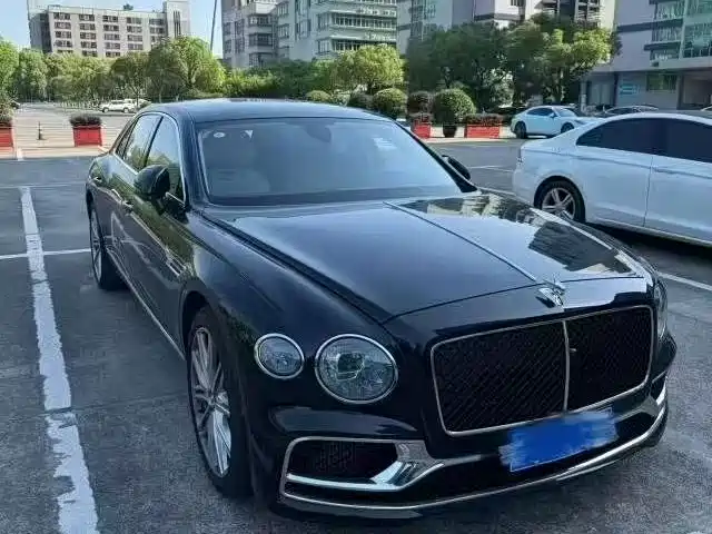 Flying Spur V8 Edition 8