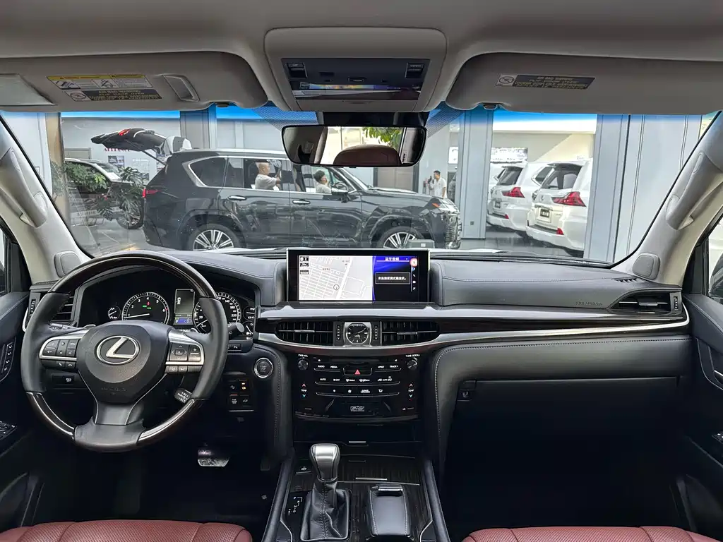 Lexus LX 570 Canada Spec