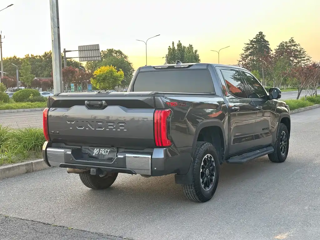 Tundra 3.5 T Canada Spec