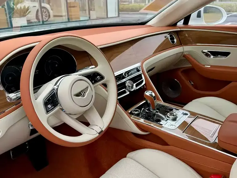 Bentley Flying Spur 飞驰 2026款 4.0 L 自动