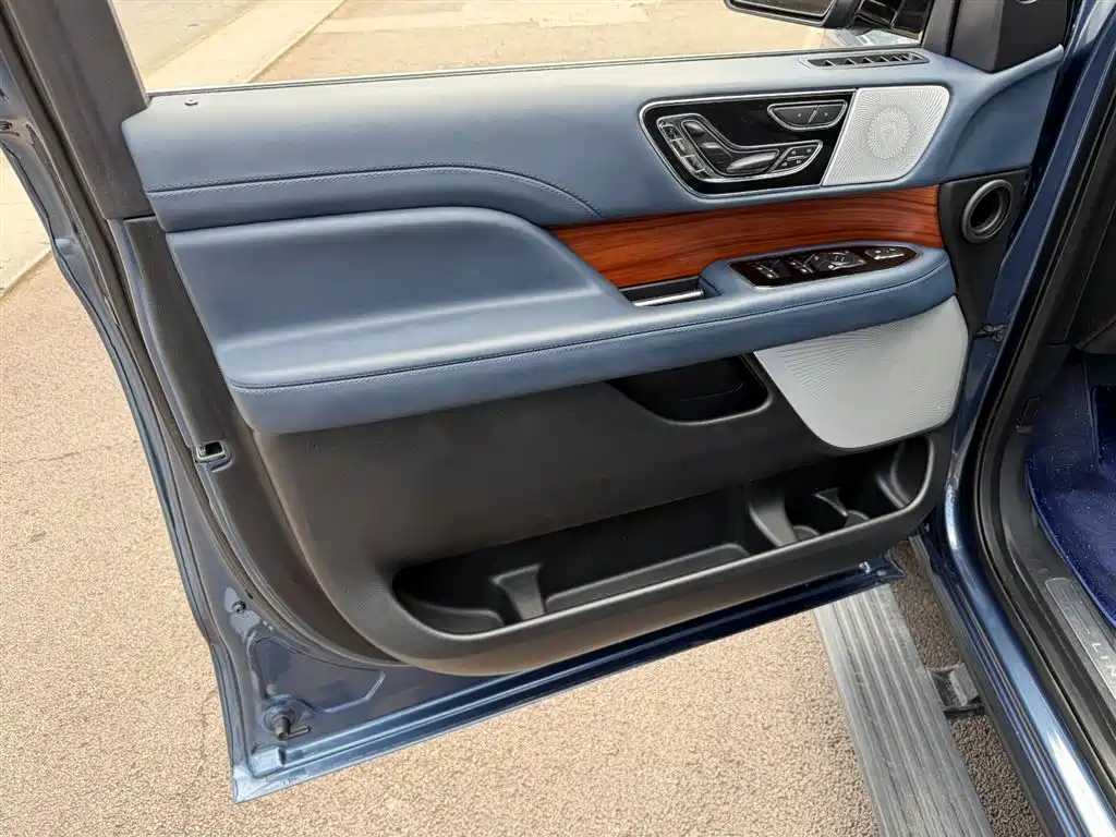Navigator 领航员 2019款 3.5 T 加规版