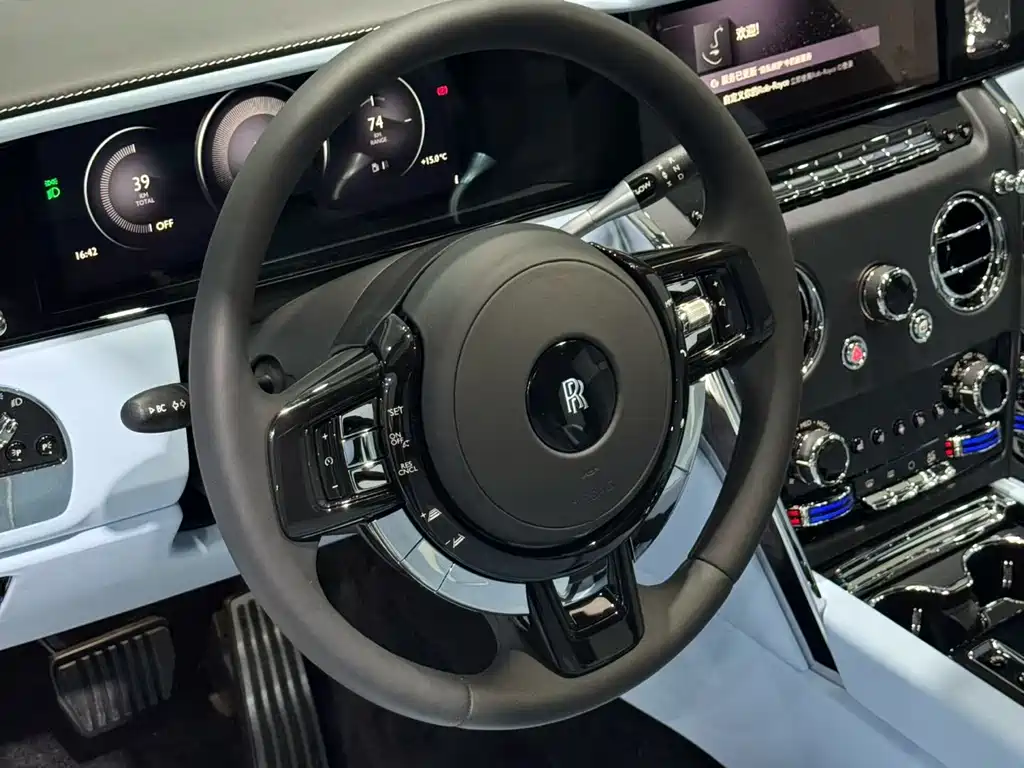 Cullinan 库里南 2025款 6.7 L 自动