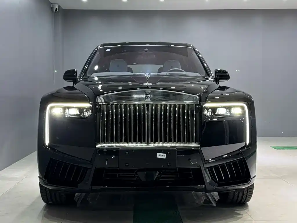 Cullinan 库里南 2025款 6.7 L 自动