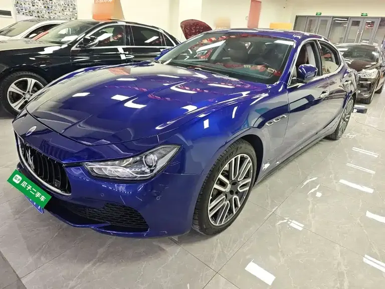Maserati Ghibli 3.0 T Standard