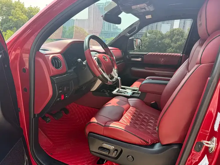 Toyota Tundra 坦途 2019款 5.7 L 自动