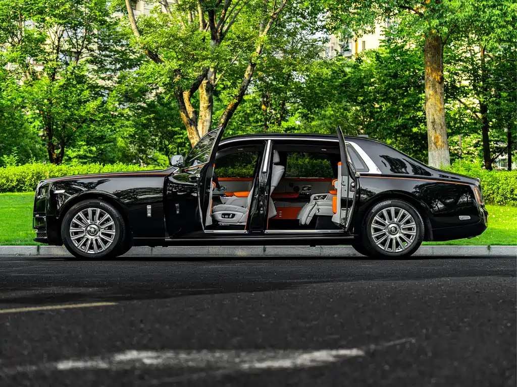 Phantom LWB Range Series II