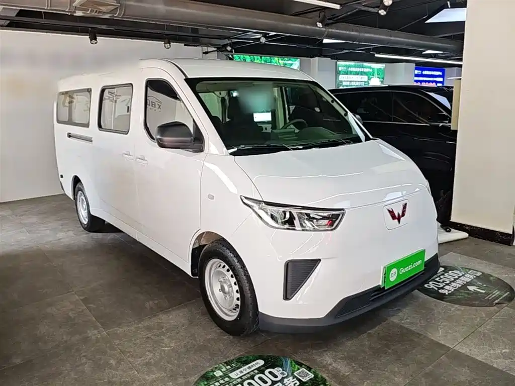 Wuling Yangguang 五菱扬光 2025款 400 km 客车版舒适型