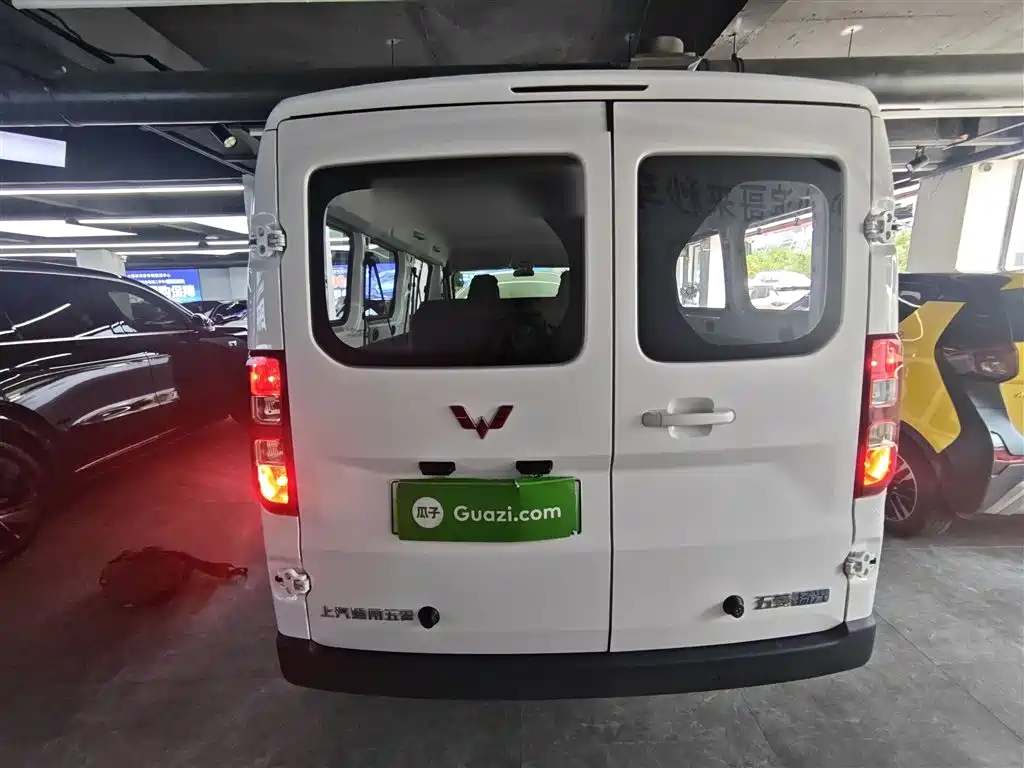 Wuling Yangguang 五菱扬光 2025款 400 km 客车版舒适型