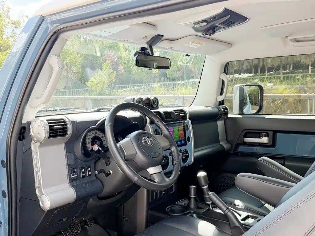 FJ Cruiser 4.0 L Middle East