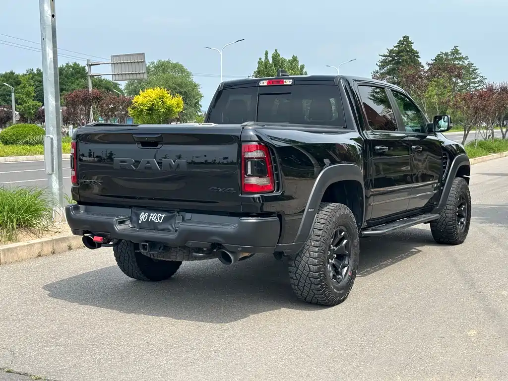 RAM Trucks RAM Trucks霸王龙 2024款 6.2 T 自动