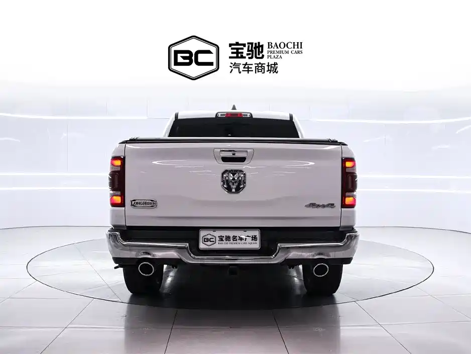 RAM Trucks RAM Trucks 2022款 5.7 L 中东版
