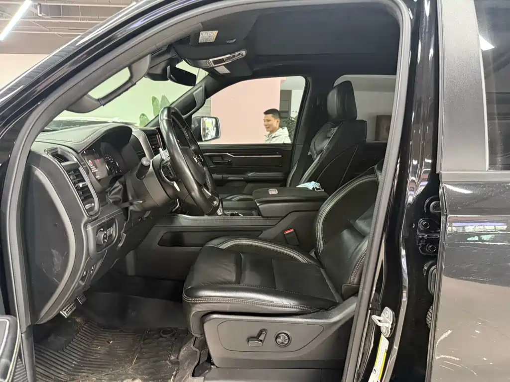 RAM Trucks 6.2 T Auto