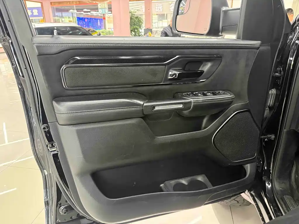 RAM Trucks 6.2 T Auto