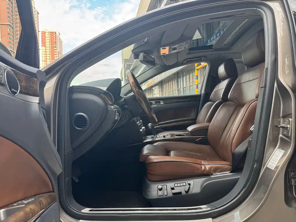 Phaeton 辉腾 2012款 4.2 L 五座版