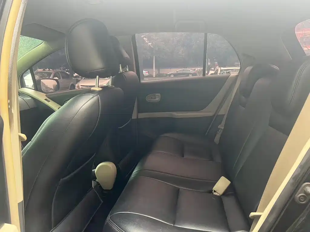 Yaris 1.6 E Auto Comfort