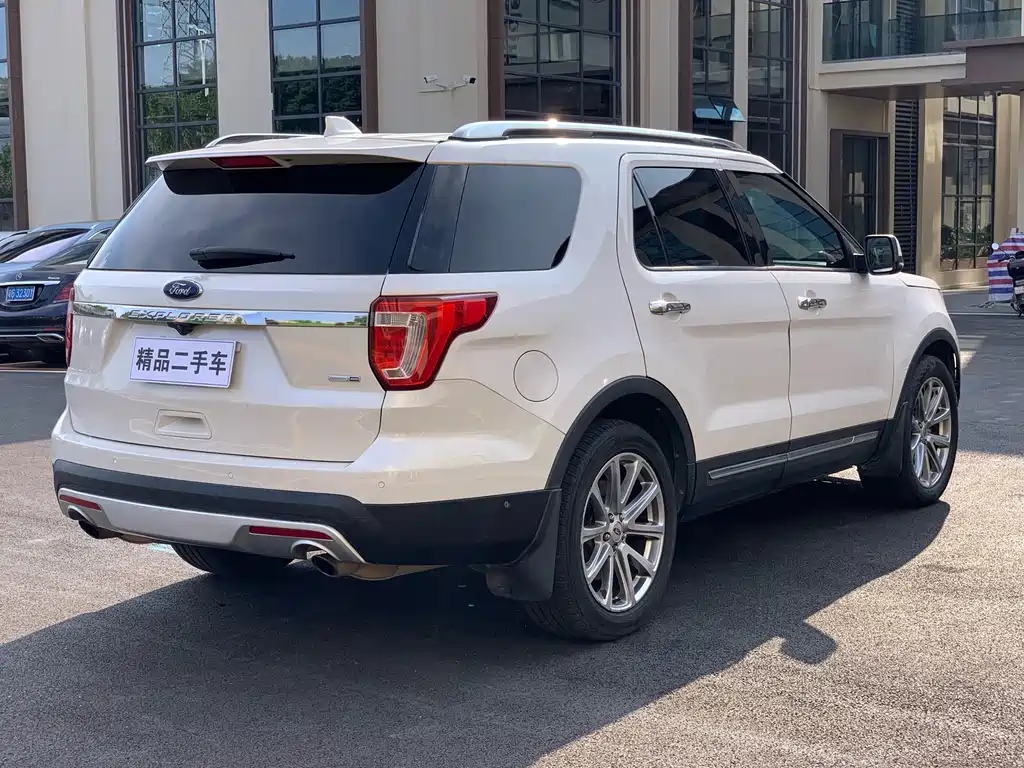 Explorer (Import) 2.3 T Elite
